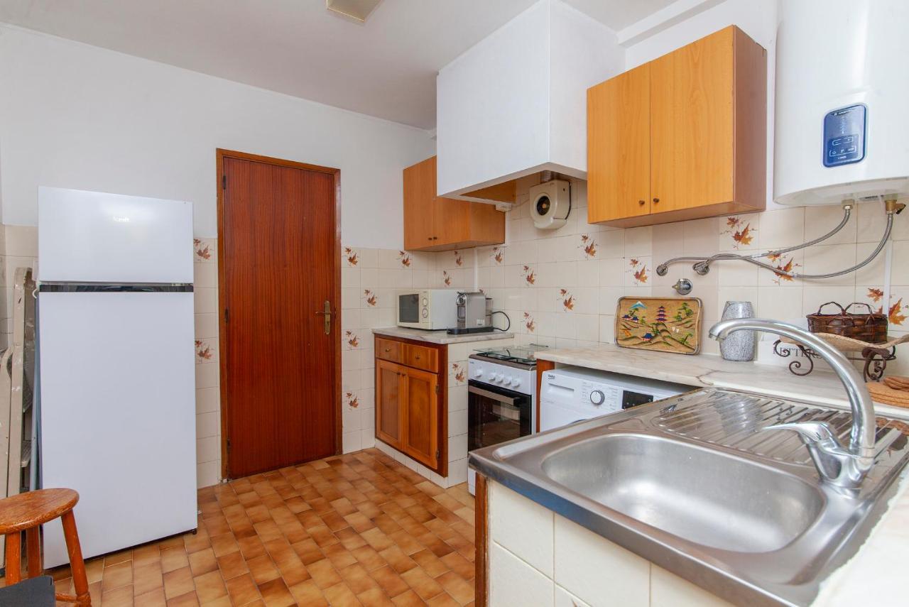 B18 - Village Street Apartment Lagos Esterno foto